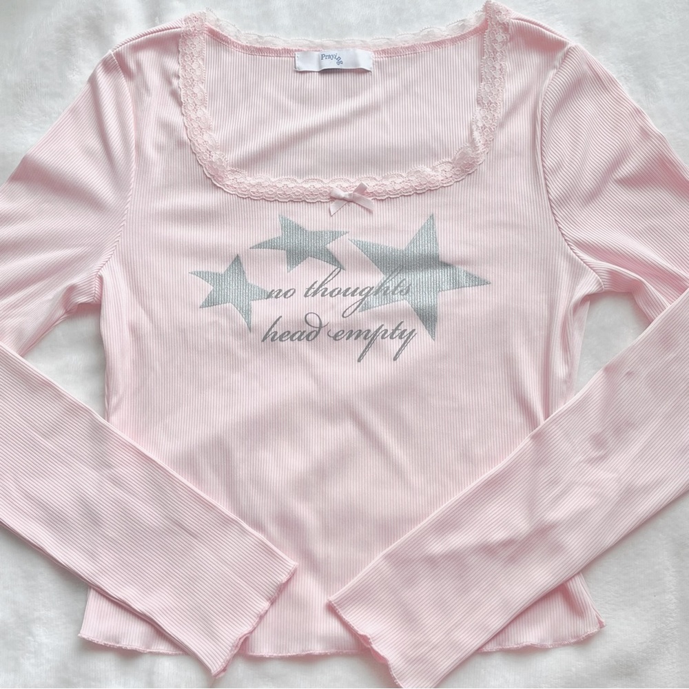 prayingg no thoughts .. head empty long sleeve 🎀